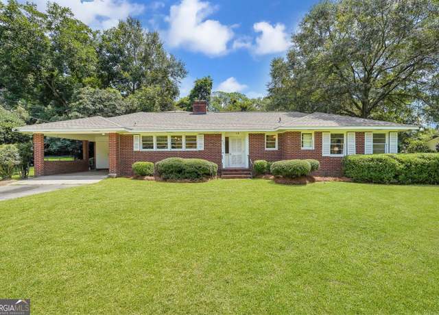 Property at 407 Donehoo St, Statesboro, GA 30458, 4 beds, 3.5 baths