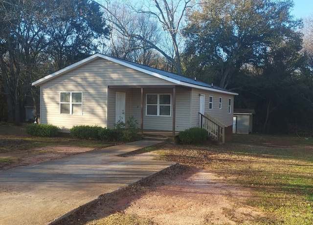 Property at 106 Tom Hall Cir, Americus, GA 31719, 4 beds, 1.5 baths