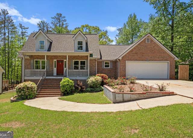 Property at 4014 Golfview Dr, Villa Rica, GA 30180, 3 beds, 3 baths