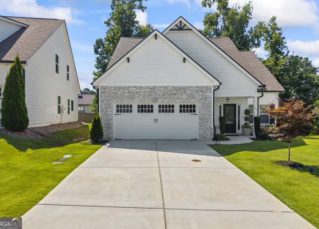 Property at 65 Georgian Oaks Ct, Newnan, GA 30265, 4 beds, 3.5 baths