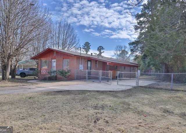 Property at 4454 Weems Rd, Columbus, GA 31909, 3 beds, 2 baths