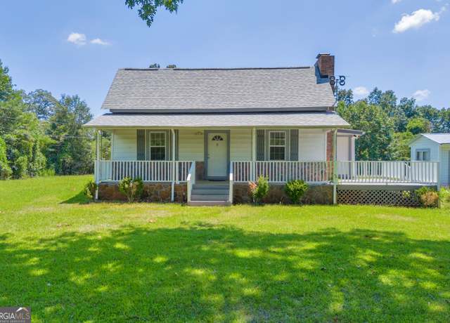 Property at 303 Oak Way Dr, Eastanollee, GA 30538, 3 beds, 1 bath