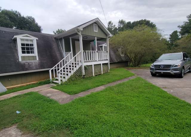 Property at 610 Martin Rd, Stone Mountain, GA 30088, 3 beds, 2 baths