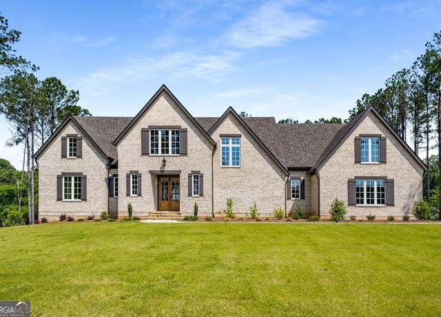 Property at 100 Regina Ct, Fayetteville, GA 30215, 5 beds, 4 baths