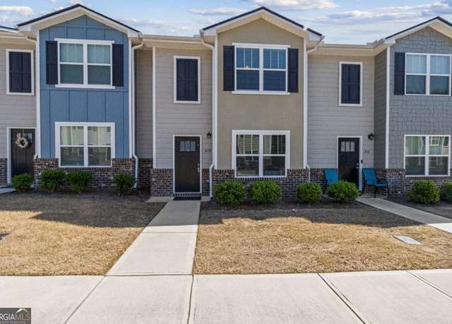 Property at 310 Ashigan St, Union City, GA 30291, 3 beds, 2.5 baths