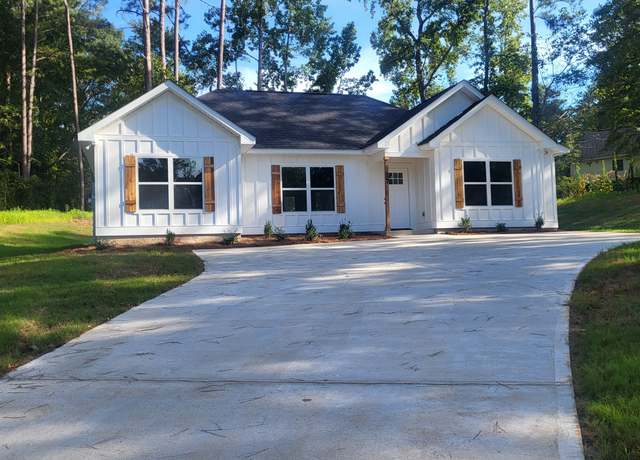 Property at 17 Laural Dr, Valley, AL 36854, 3 beds, 2 baths