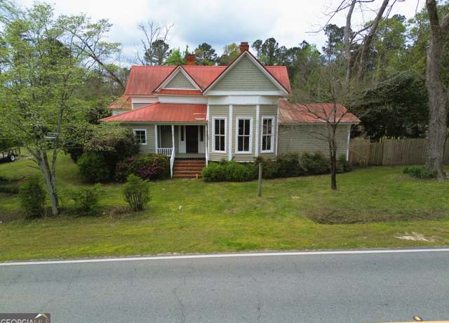 Property at 164 5th Ave, Twin City, GA 30471, 3 beds, 2 baths