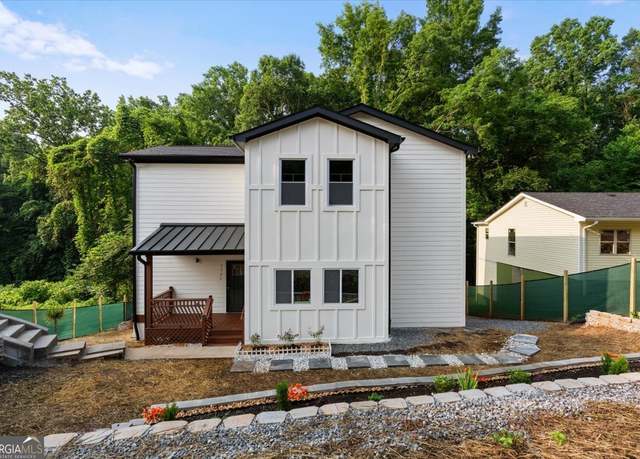 Property at 2328 Lakewood Ave SW, Atlanta, GA 30315, 6 beds, 3 baths