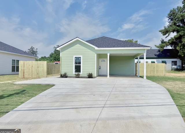 Property at 1753 Old Savannah Rd, Augusta, GA 30901, 3 beds, 2 baths