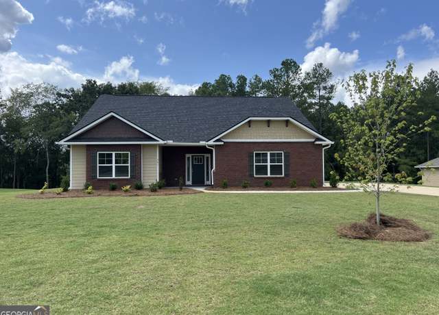 Property at 301 Stockton Cir, Macon, GA 31216, 4 beds, 3 baths