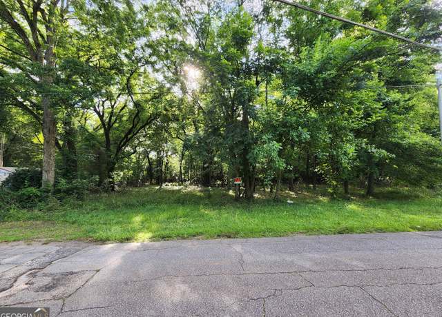 Property at 214 Jackson St, Washington, GA 30673