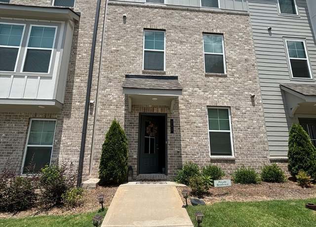 Property at 215 Wallace St, Fayetteville, GA 30214, 4 beds, 3.5 baths
