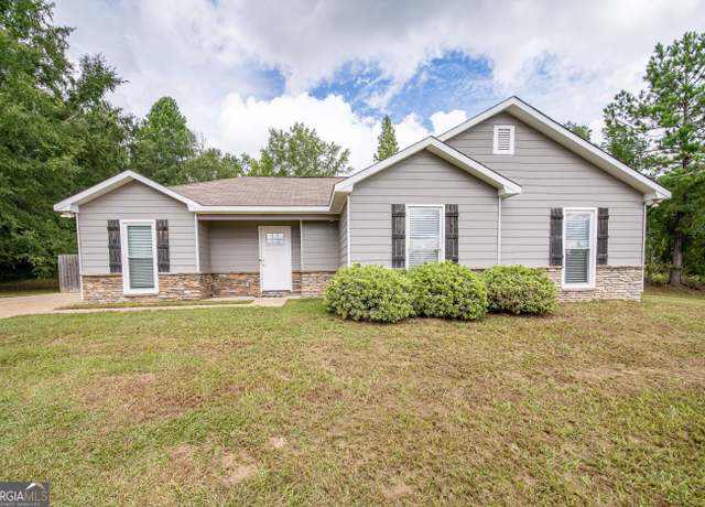 Property at 111 Lee Road 2068, Phenix City, AL 36870, 3 beds, 2 baths