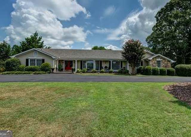 Property at 3898 Bay Creek Rd, Loganville, GA 30052, 5 beds, 4 baths
