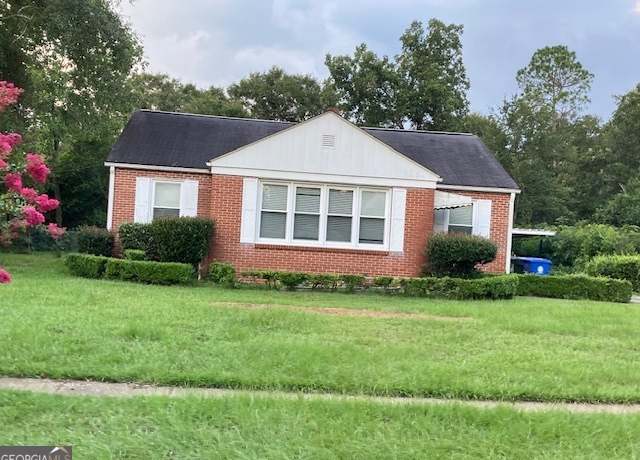 Property at 206 Geneva St, Dublin, GA 31021, 3 beds, 2 baths