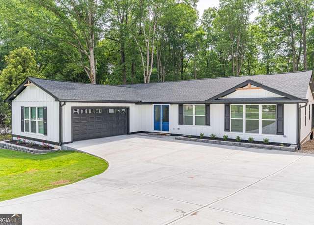 Property at 2265 Hillbriar Dr, Buford, GA 30518, 5 beds, 3 baths