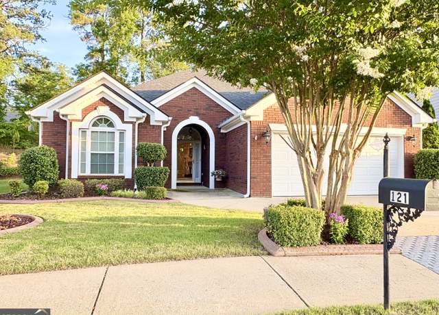 Property at 121 Pinnacle Ln, Mcdonough, GA 30253, 3 beds, 2 baths