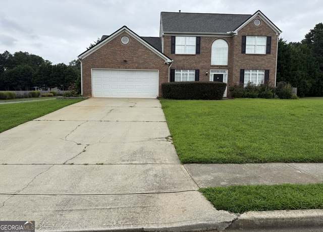Property at 1135 Baltic Ct, Loganville, GA 30052, 4 beds, 2.5 baths