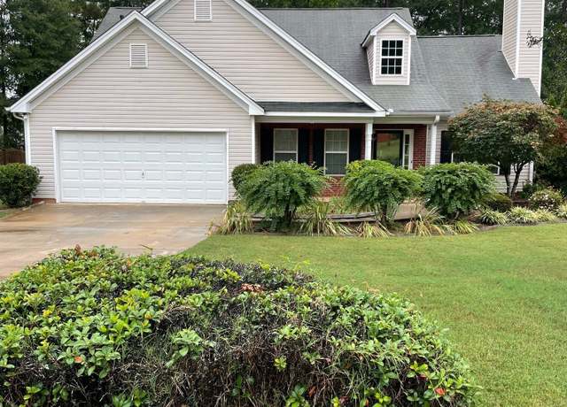 Property at 161 Revolutionary Dr, Hampton, GA 30228, 4 beds, 3 baths