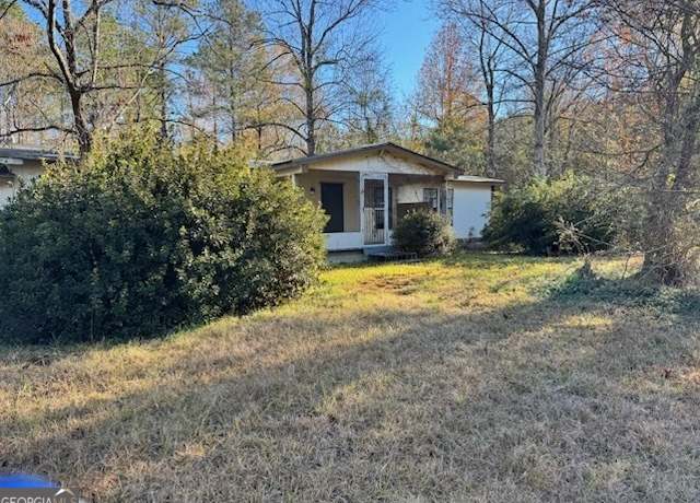 Property at 988 Horseshoe Cir, Macon, GA 31217, 3 beds, 2 baths