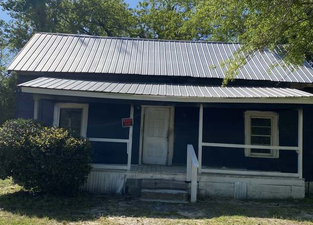 Property at 508 Georgia St, Dublin, GA 31021, 2 beds, 1 bath