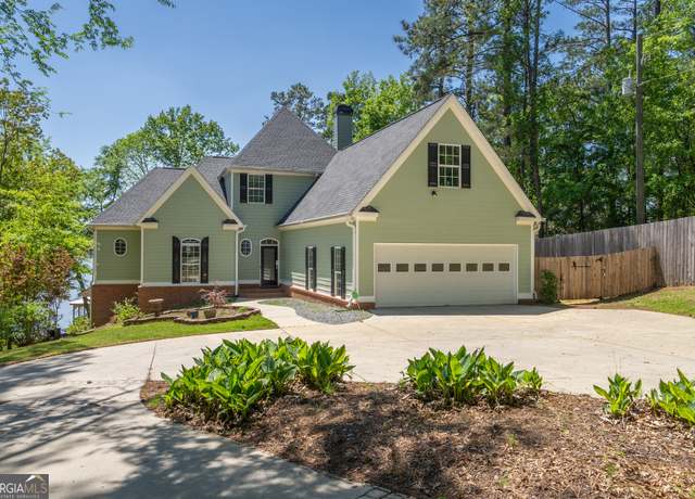 Property at 116 Island Dr, Milledgeville, GA 31061, 4 beds, 3.5 baths