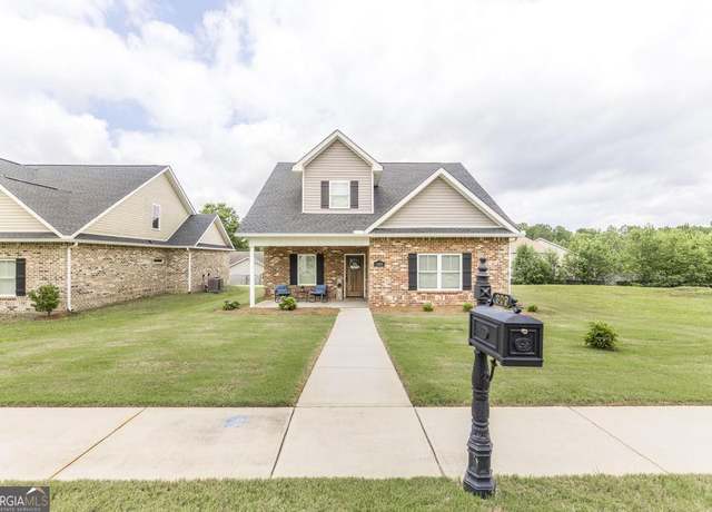 Property at 309 Charles Gray Blvd, Perry, GA 31069, 3 beds, 1.5 baths