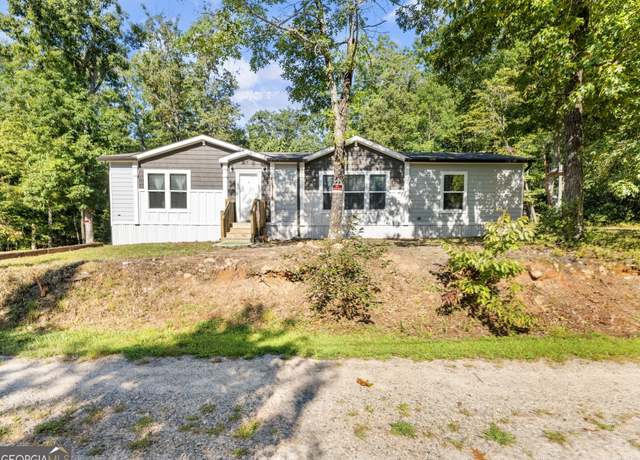 Property at 529 Eden Cir, Cleveland, GA 30528, 3 beds, 2 baths