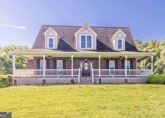 Property at 1362 W E King Rd, Commerce, GA 30530, 4 beds, 3.5 baths