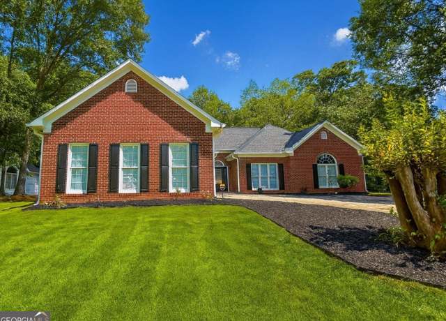 Property at 9653 Washington Cir, Jonesboro, GA 30238, 4 beds, 3 baths