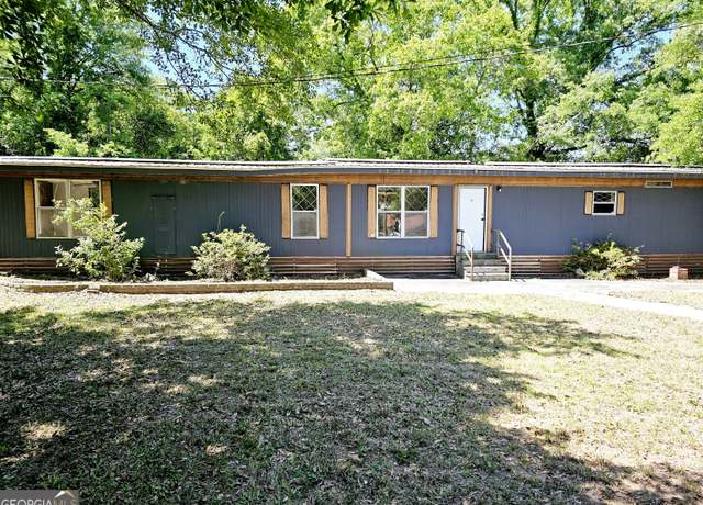 Property at 137 Virginia East Ave, Macon, GA 31217, 3 beds, 2 baths