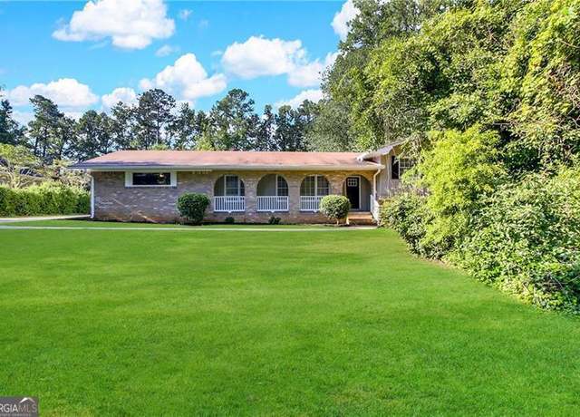 Property at 3138 Beechwood Dr, Lithia Springs, GA 30122, 5 beds, 4 baths