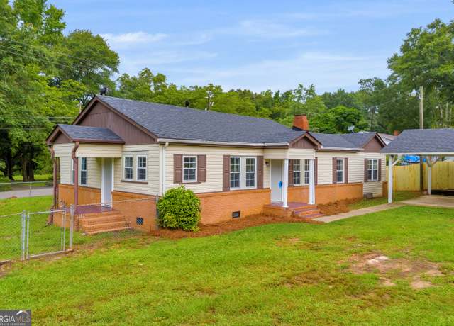 Property at 1575 Bowersville Rd, Royston, GA 30662, 3 beds, 2 baths
