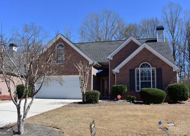 Property at 213 Meridian Dr, Stockbridge, GA 30281, 3 beds, 2 baths