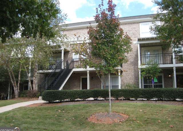 Property at 490 Barnett Shoals Rd #322, Athens, GA 30605, 3 beds, 3 baths