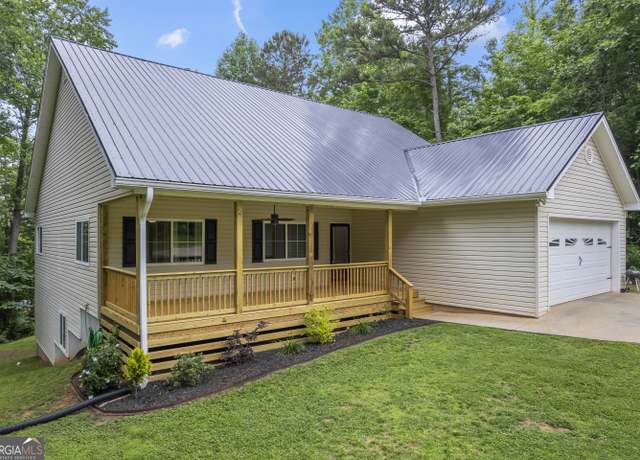 Property at 114 Lakeview Way, Martin, GA 30557, 4 beds, 3 baths
