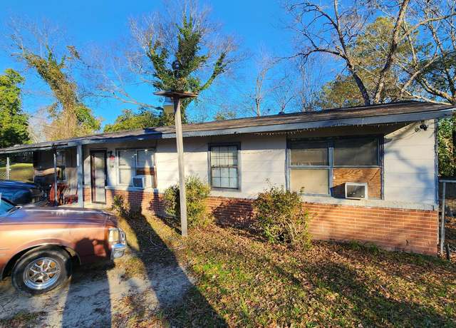 Property at 2431 Vivian Dr, Macon, GA 31206, 3 beds, 1 bath