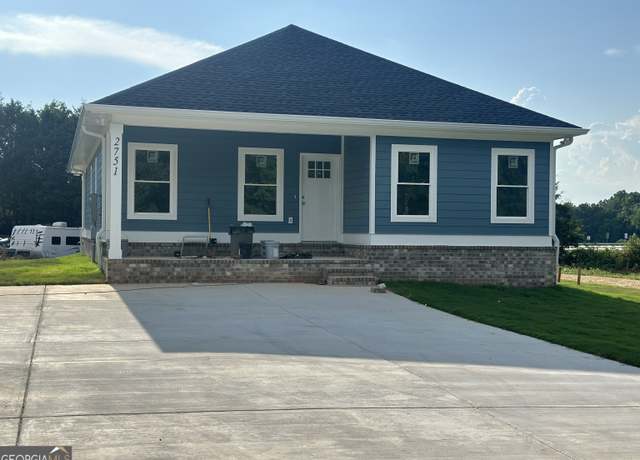 Property at 2751 Paoli St, Comer, GA 30629, 3 beds, 2 baths