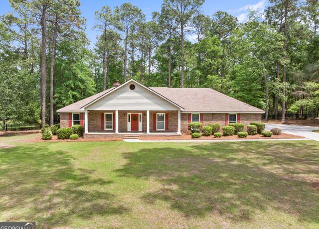 Property at 6 Myrtle Ln, Statesboro, GA 30458, 3 beds, 2.5 baths