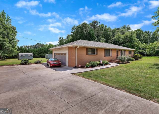 Property at 3040 Sunset Frst, Anderson, SC 29626, 3 beds, 2 baths