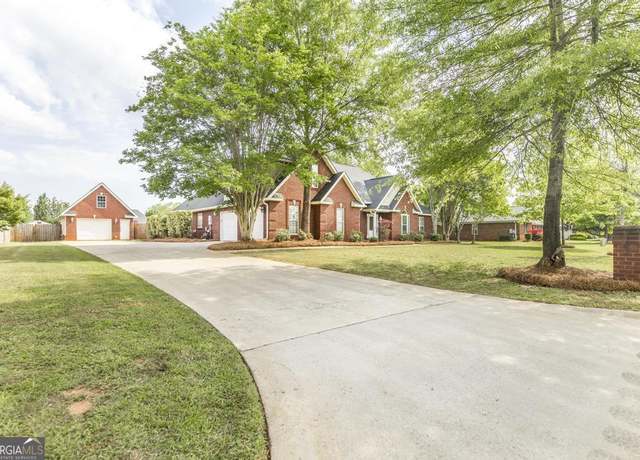 Property at 202 Westward Pt, Kathleen, GA 31047, 5 beds, 4 baths