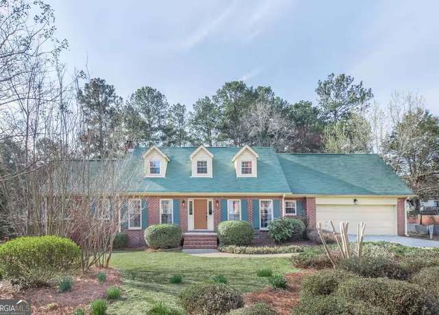 Property at 1963 Amber Leaf Ct, Jonesboro, GA 30236, 3 beds, 2.5 baths