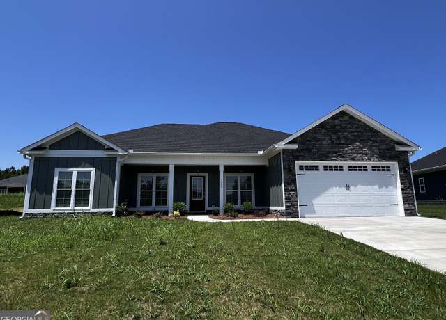 Property at 1045 Berkley Ct, Thomson, GA 30824, 4 beds, 2 baths