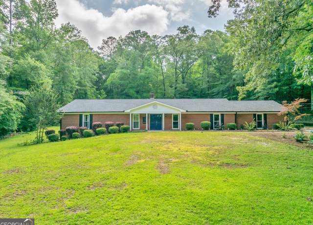 Property at 7234 Neal Dr, Macon, GA 31216, 4 beds, 2.5 baths