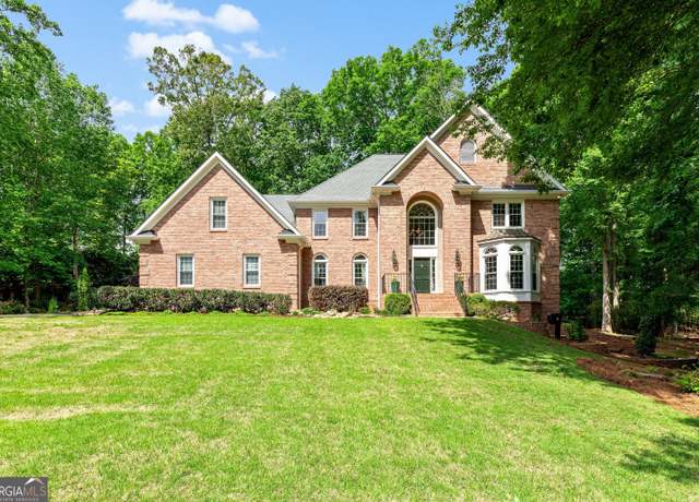 Property at 255 Emerald Lake Dr, Fayetteville, GA 30215, 3 beds, 4 baths