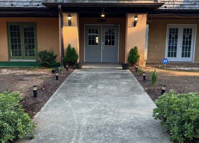 Property at 121 Rue Fontaine, Lithonia, GA 30038, 3 beds, 2 baths