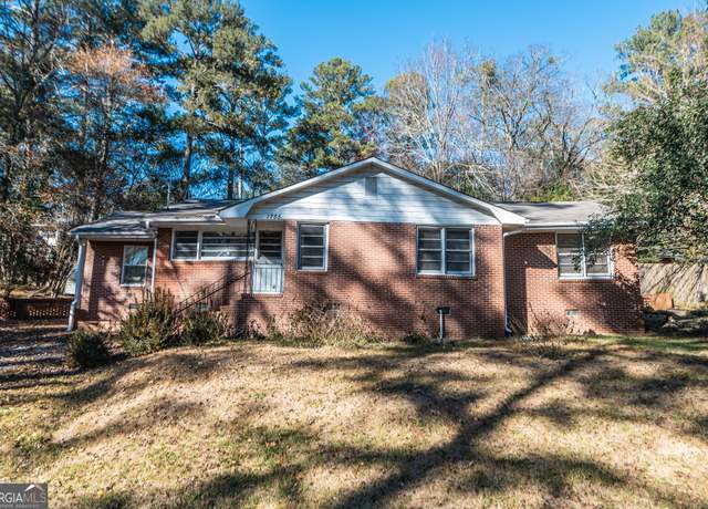 Property at 1755 Waverland Cir, Macon, GA 31211, 3 beds, 2 baths