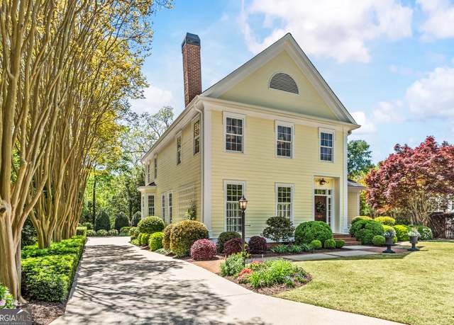 Property at 665 E Walton St, Madison, GA 30650, 3 beds, 3.5 baths