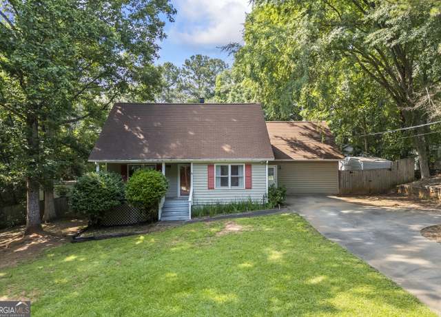 Property at 175 Providence Rd, Athens, GA 30606, 3 beds, 2 baths