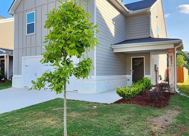 Property at 231 River Meadow Dr, Lagrange, GA 30241, 4 beds, 2.5 baths